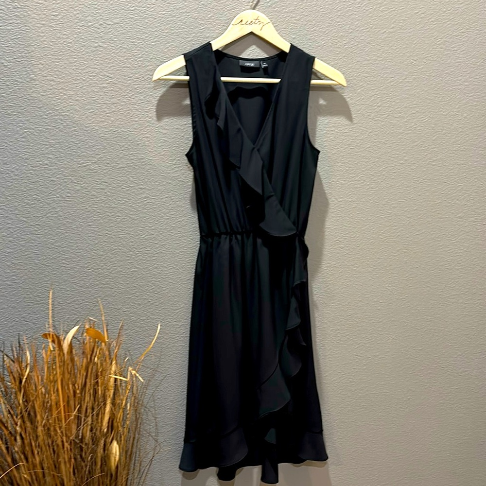 Sale!!! 🩷🩷🩷 Apt. 9 Black Wrap Dress